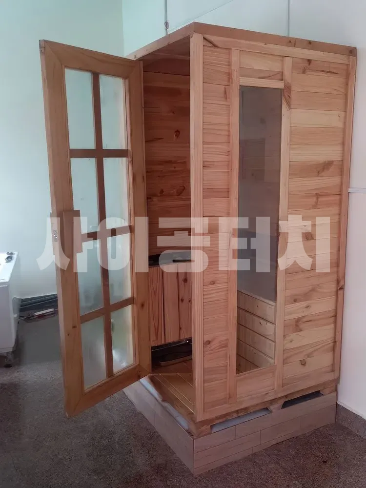 나무 사우나 부스